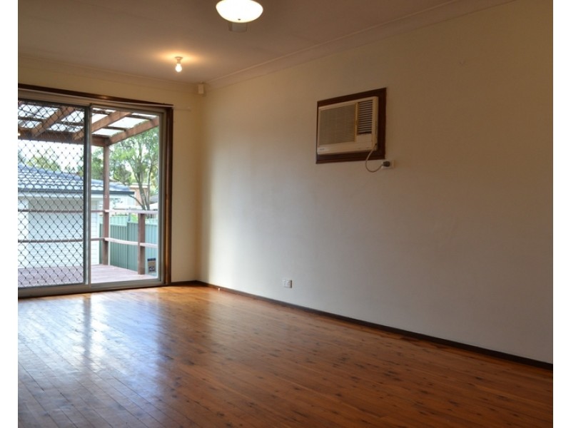 60 Yarramundi Drive, Dean Park NSW 2761