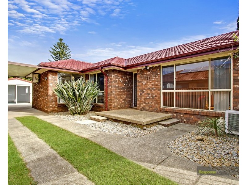 16 Bombala Crescent, Quakers Hill NSW 2763