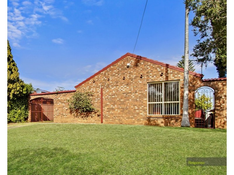 16 Bombala Crescent, Quakers Hill NSW 2763