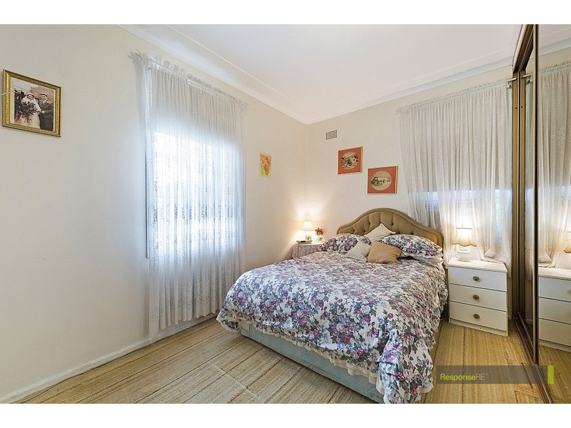 39 Lowry Street, Lalor Park NSW 2147