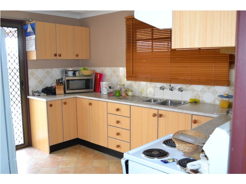 11 Tallagandra Drive, Quakers Hill NSW 2763