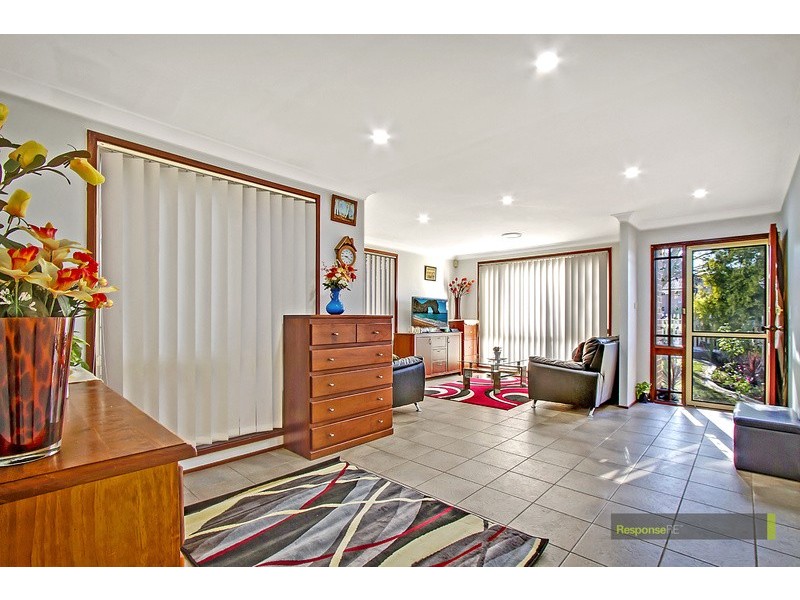 39 Manorhouse Boulevard, Quakers Hill NSW 2763