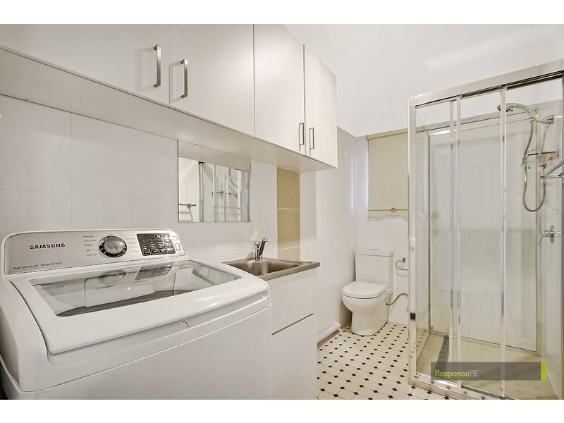 39 Manorhouse Boulevard, Quakers Hill NSW 2763