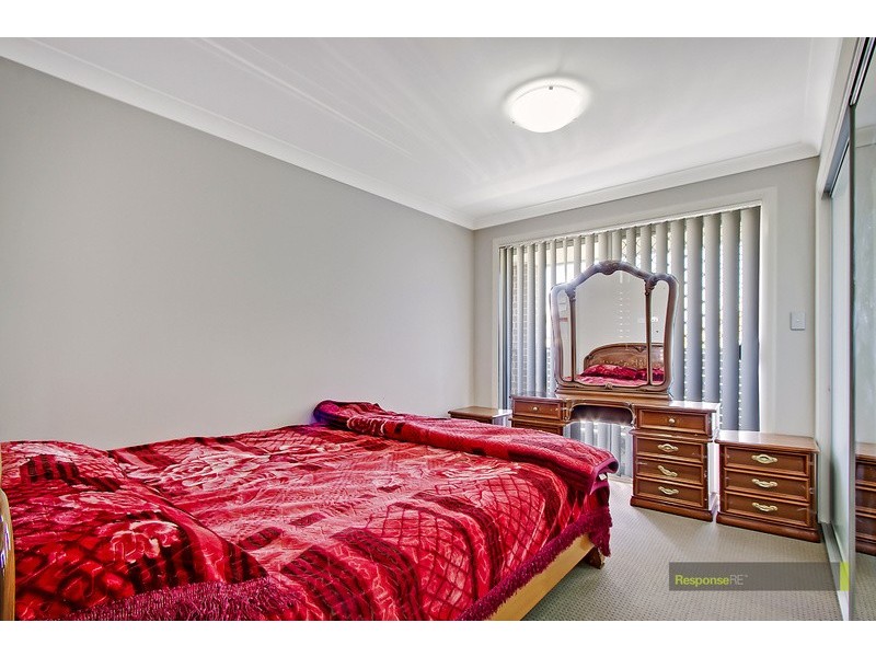 8 Blenheim Avenue, Rooty Hill NSW 2766