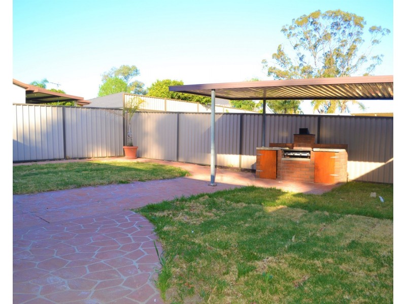 3 Merton Street, Dean Park NSW 2761