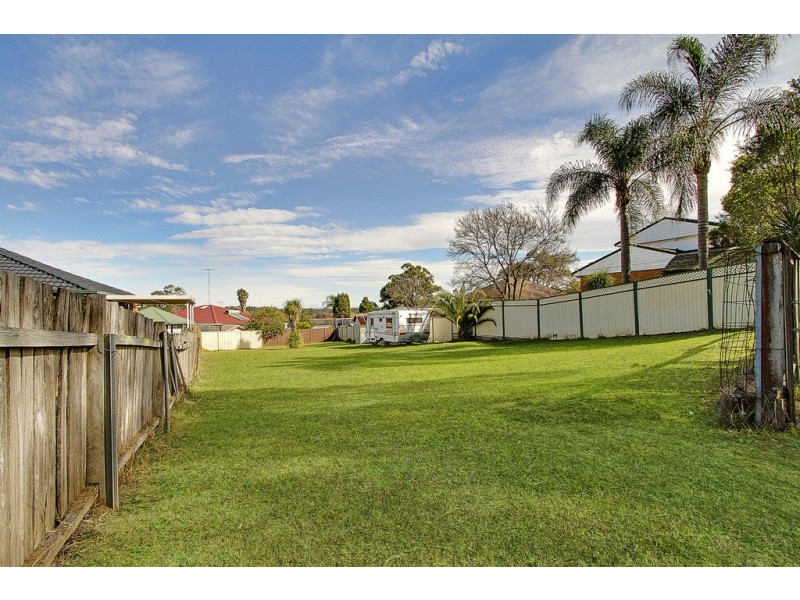 4 Nairana Drive, Marayong NSW 2148