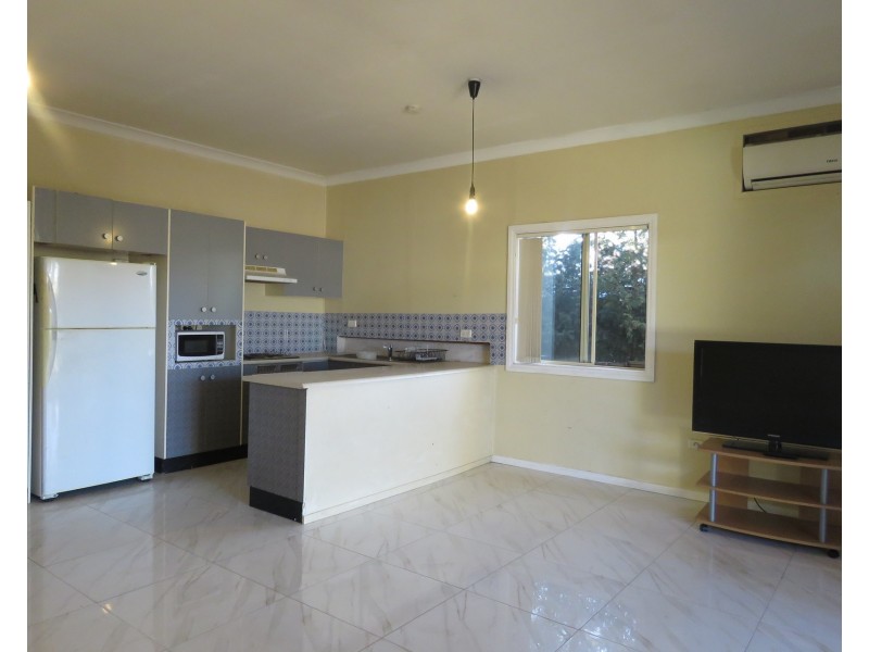 1 Burrowes Road, Dean Park NSW 2761