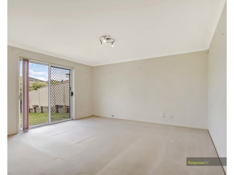 8  Forcett Close, West Hoxton NSW 2171