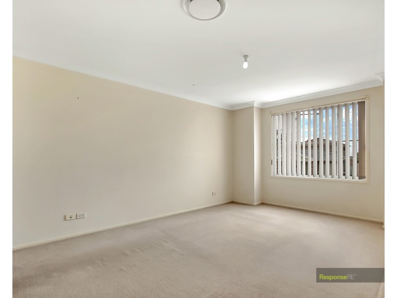 8  Forcett Close, West Hoxton NSW 2171