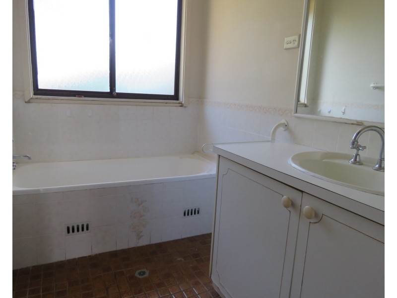 6 Breakfast Road, Marayong NSW 2148