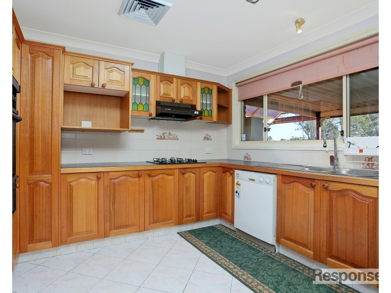 9 Samuel Place, Quakers Hill NSW 2763