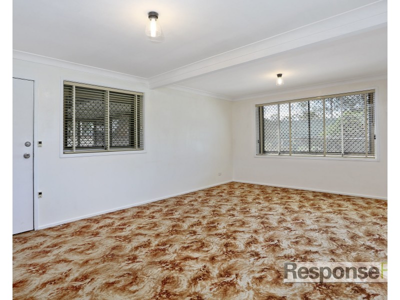 35  Chaplin Crescent, Quakers Hill NSW 2763