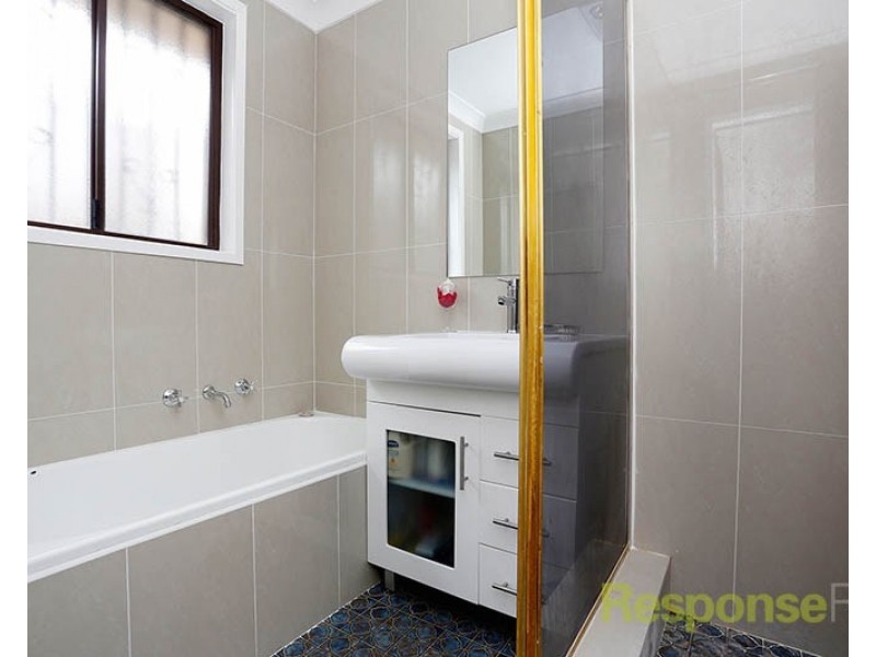 120 Hoyle Drive, Dean Park NSW 2761