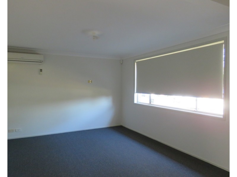 11 Malone Crescent, Dean Park NSW 2761