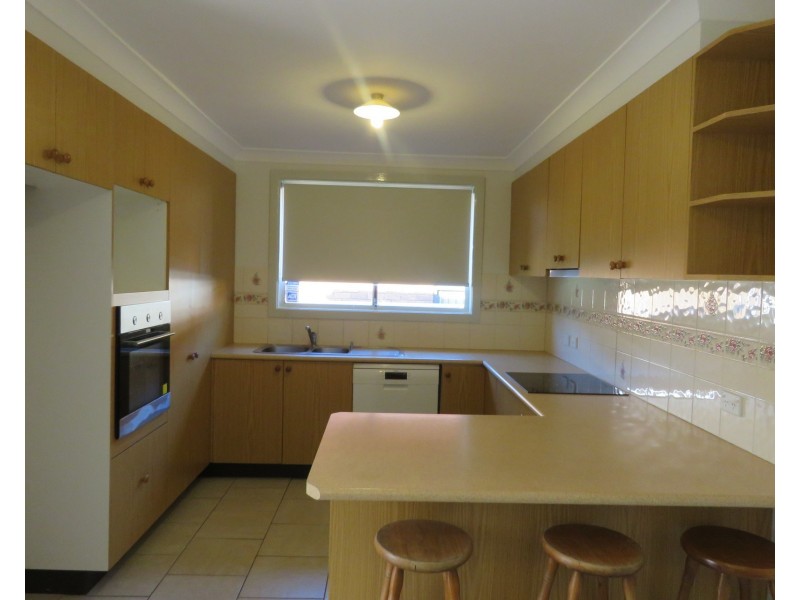 11 Malone Crescent, Dean Park NSW 2761