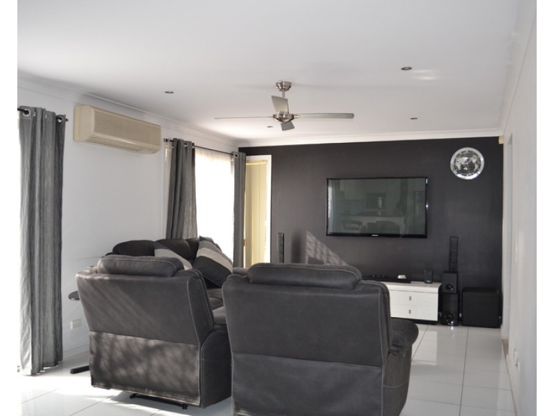 28 Callabona Avenue, Woodcroft NSW 2767