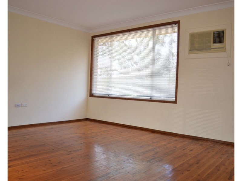 133 Cowper Circle, Quakers Hill NSW 2763