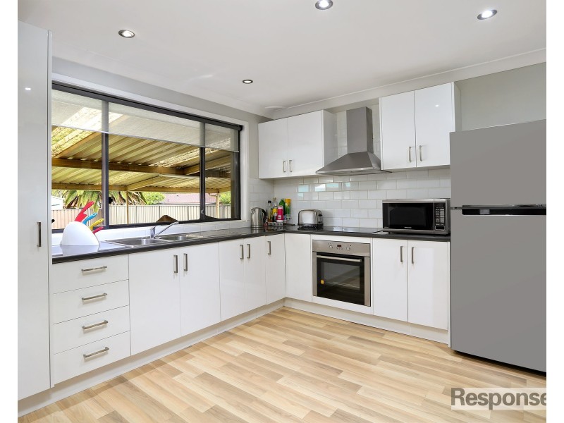 92  Tallagandra Drive, Quakers Hill NSW 2763