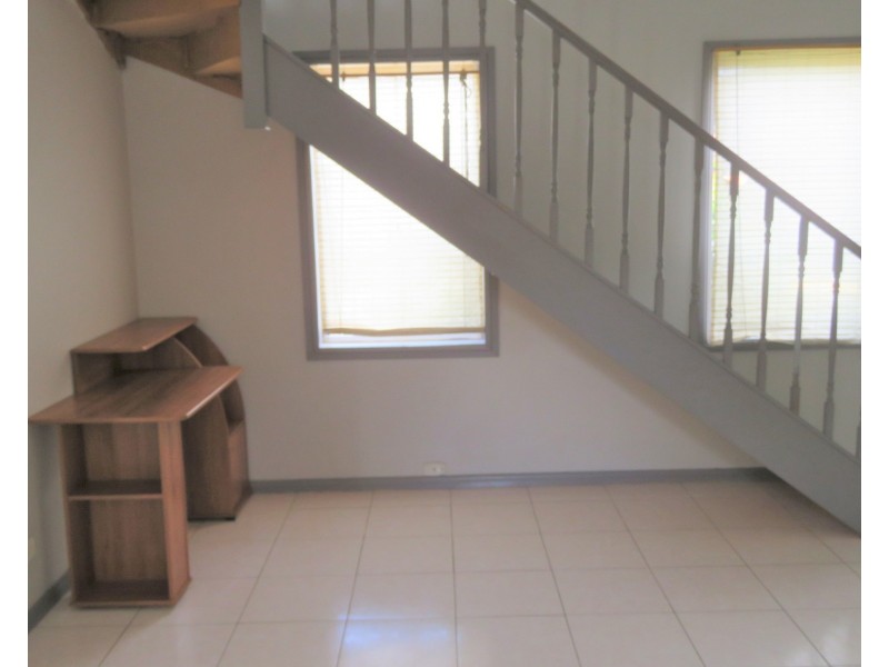 2/14 Pamela Parade, Marayong NSW 2148