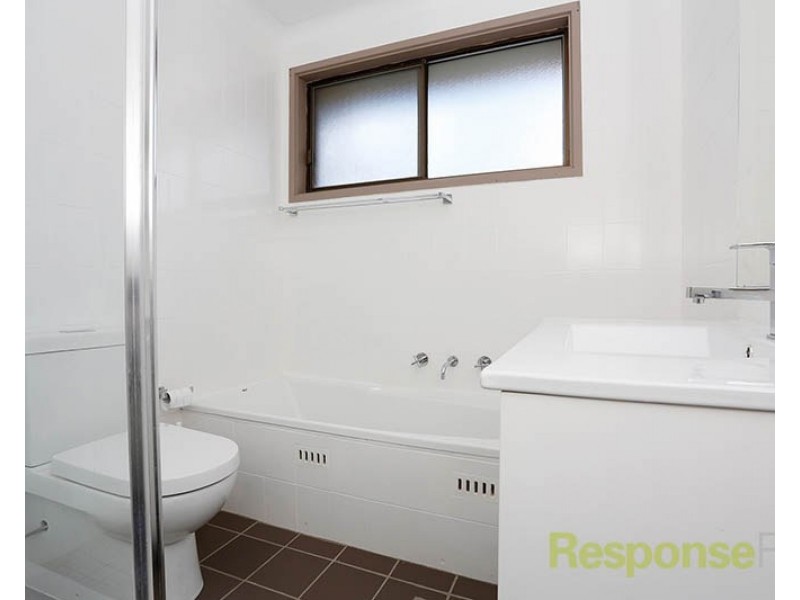 10 Sycamore Crescent, Quakers Hill NSW 2763