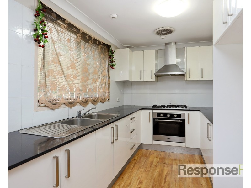 8  Reeve Crescent, Doonside NSW 2767