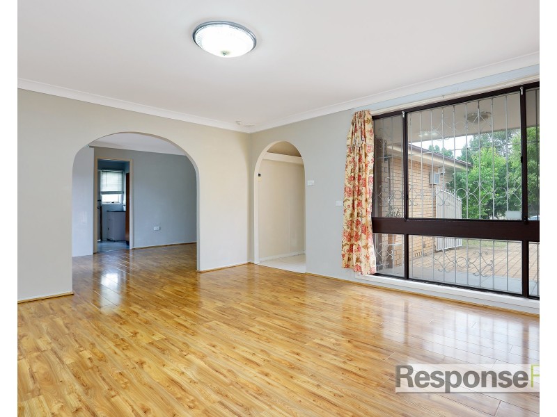 8  Reeve Crescent, Doonside NSW 2767