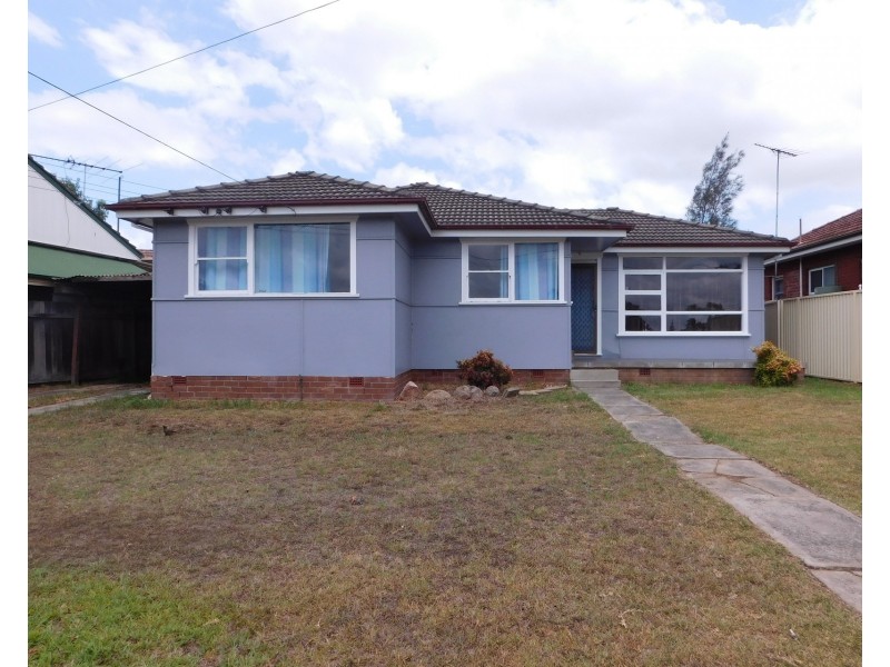 28 Station Street, Toongabbie NSW 2146
