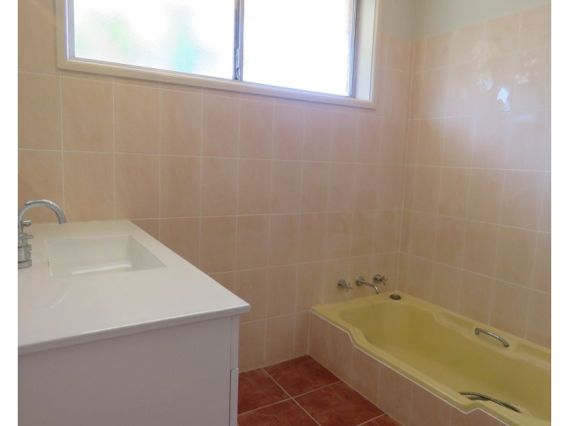 19 Quakers Road, Marayong NSW 2148