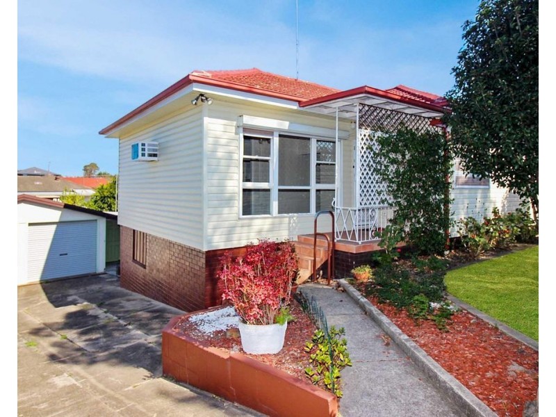 6 Allambi Street, Colyton NSW 2760