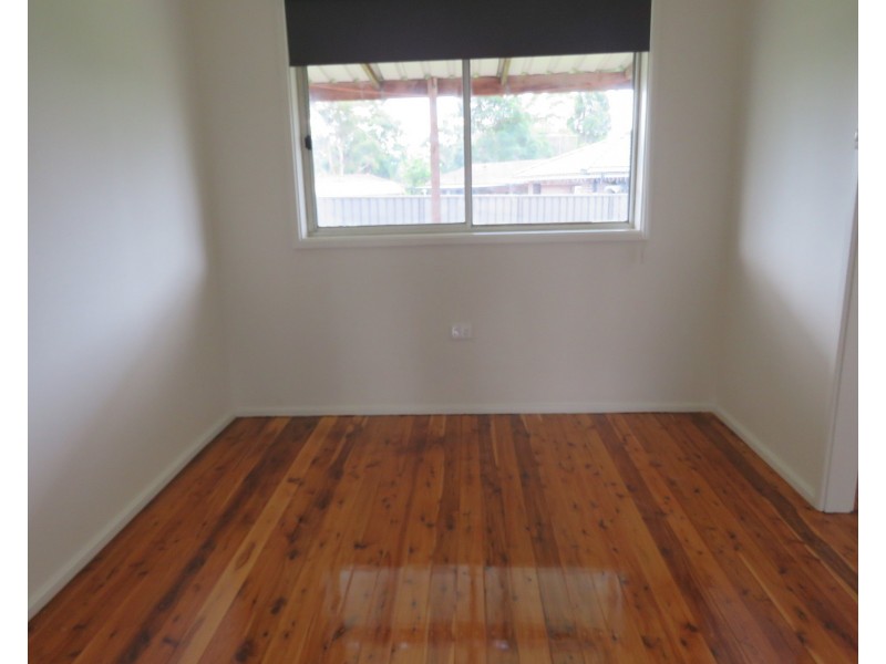 90 Tallagandra Drive, Quakers Hill NSW 2763