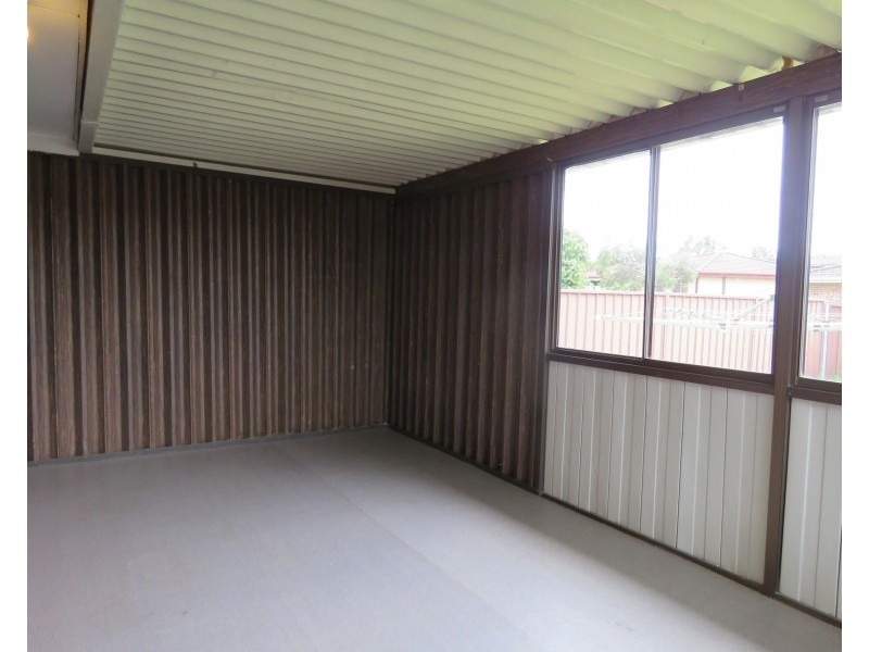 77 Narcissus Avenue, Quakers Hill NSW 2763