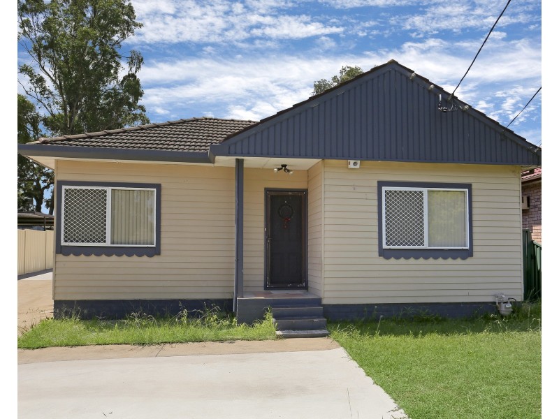 15 Wycombe Street, Doonside NSW 2767