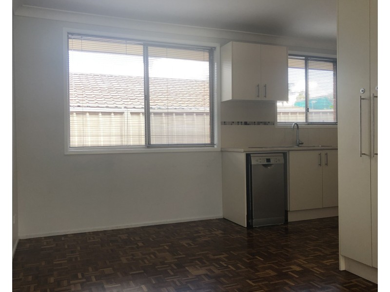 7 Raupach Street, Dean Park NSW 2761