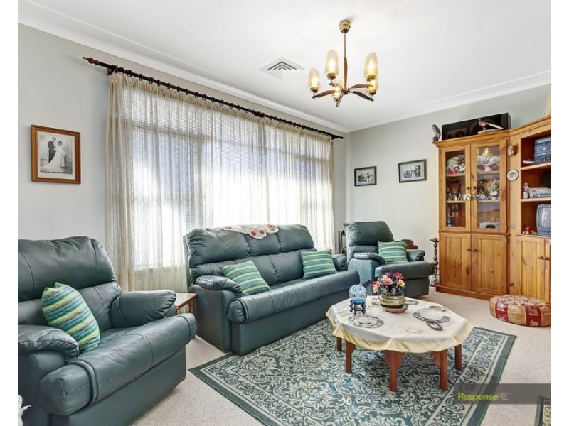 15 Nada Street, Old Toongabbie NSW 2146