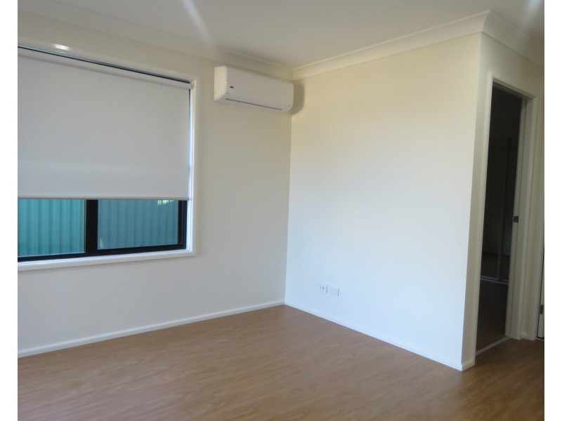 11a Malone Crescent, Dean Park NSW 2761