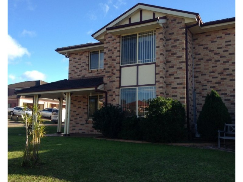 17 Dunna Place, Glenmore Park NSW 2745