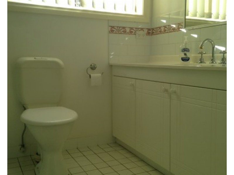 17 Dunna Place, Glenmore Park NSW 2745