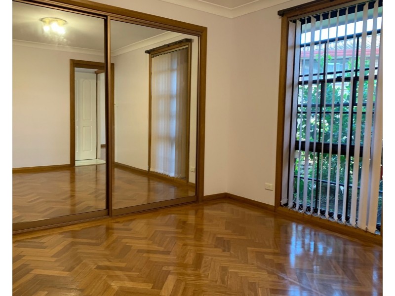 18 Batavia Place, Baulkham Hills NSW 2153