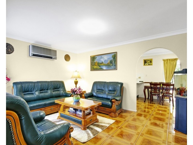 26 Adrienne Street, Glendenning NSW 2761