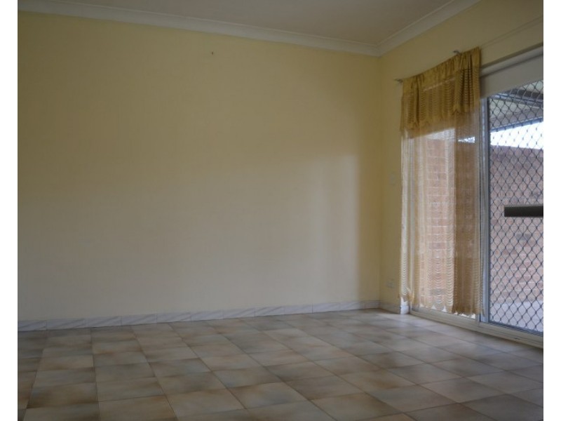 1/76 Cowper Circle, Quakers Hill NSW 2763