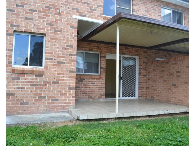 1/76 Cowper Circle, Quakers Hill NSW 2763