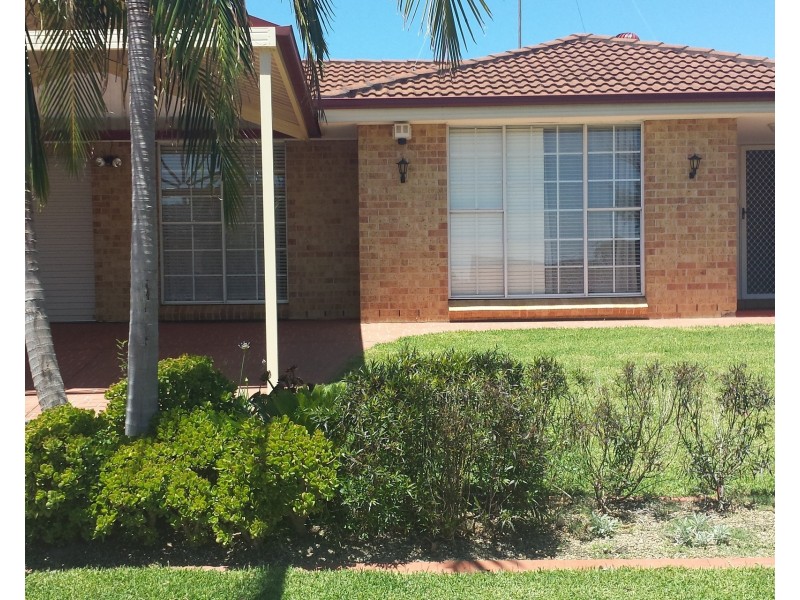 28 Rowntree Circuit, Quakers Hill NSW 2763