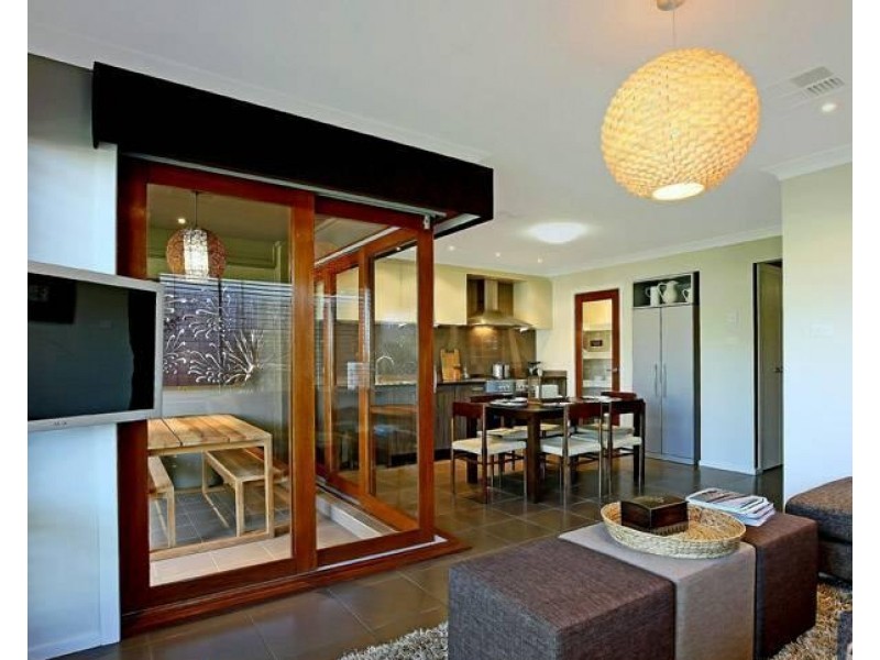 12 Huntington Street, Ropes Crossing NSW 2760