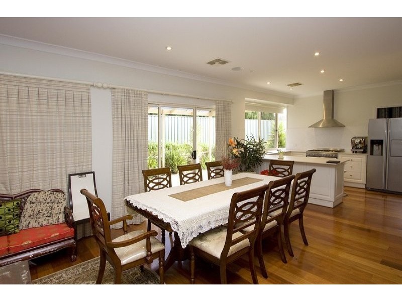 2 Davenport Terrace, Mount Barker SA 5251