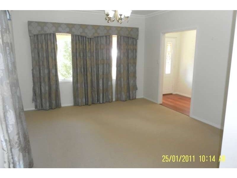 2 Davenport Terrace, Mount Barker SA 5251