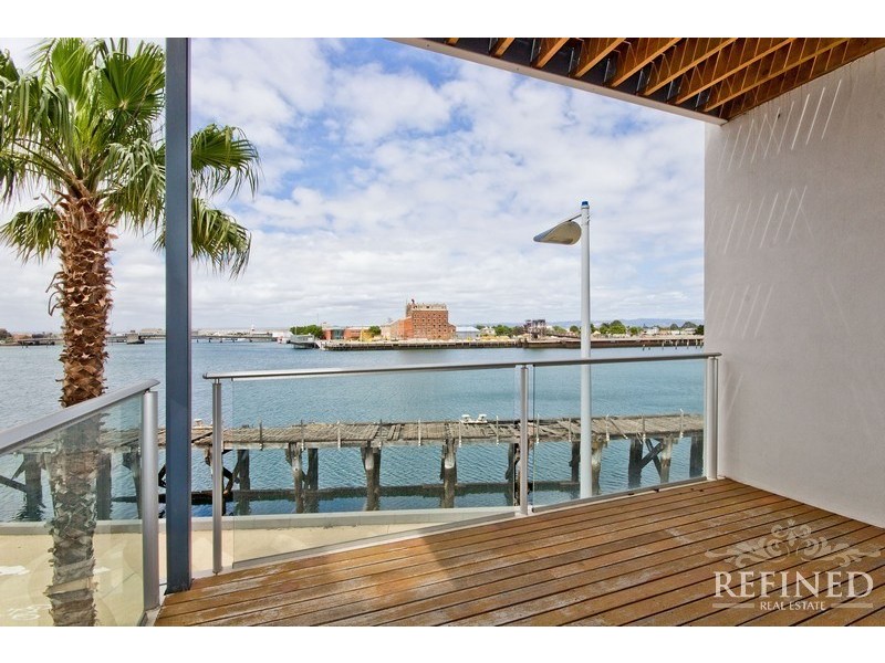19 Karka Cove, New Port SA 5015