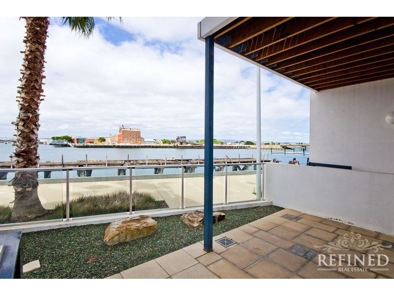 19 Karka Cove, New Port SA 5015