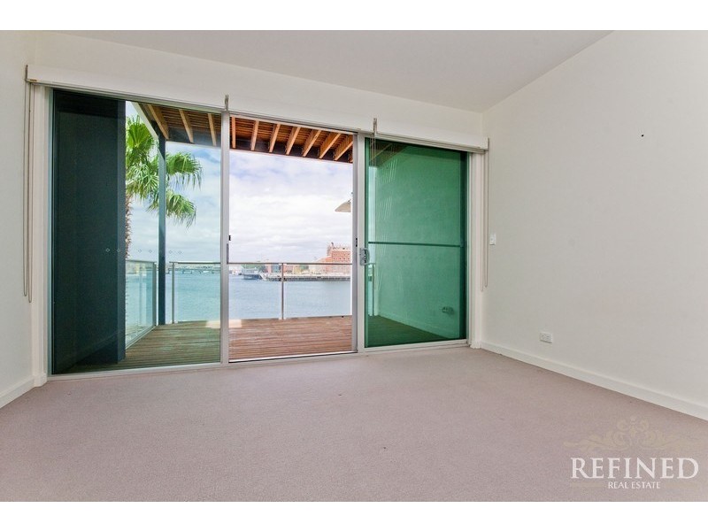 19 Karka Cove, New Port SA 5015