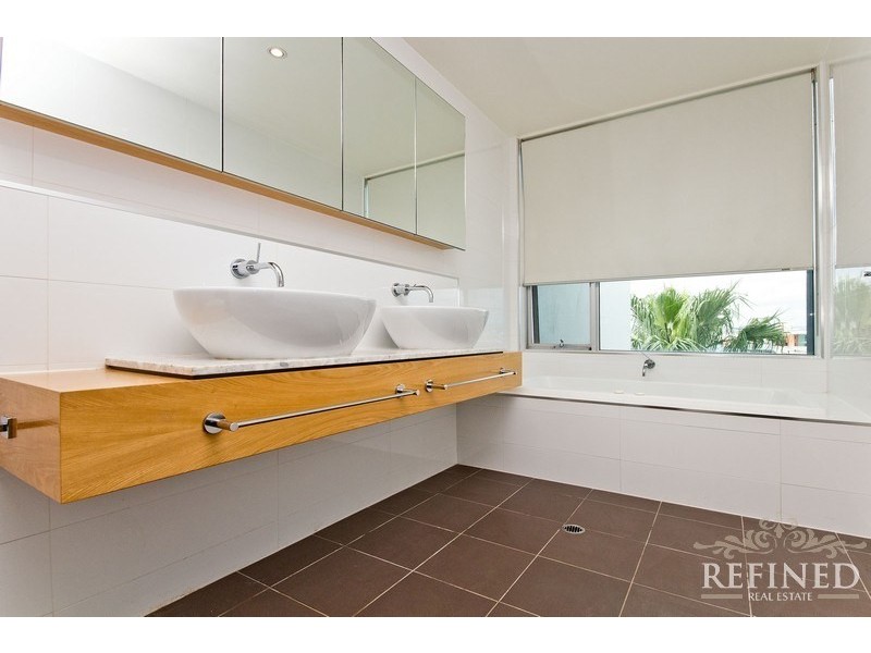 19 Karka Cove, New Port SA 5015