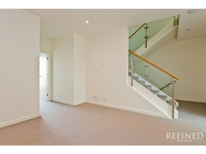 19 Karka Cove, New Port SA 5015